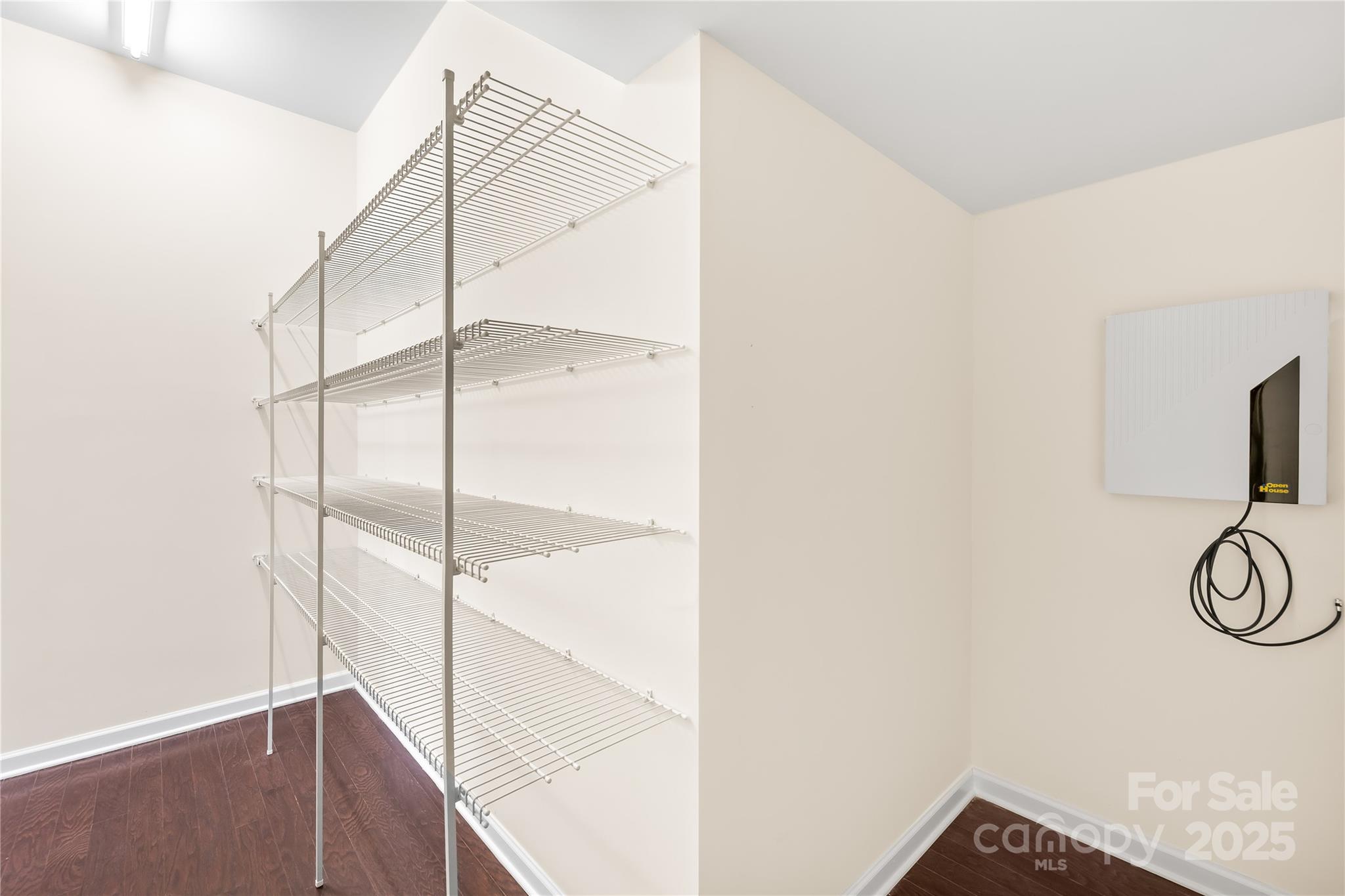 Magnolia Walk - Residential