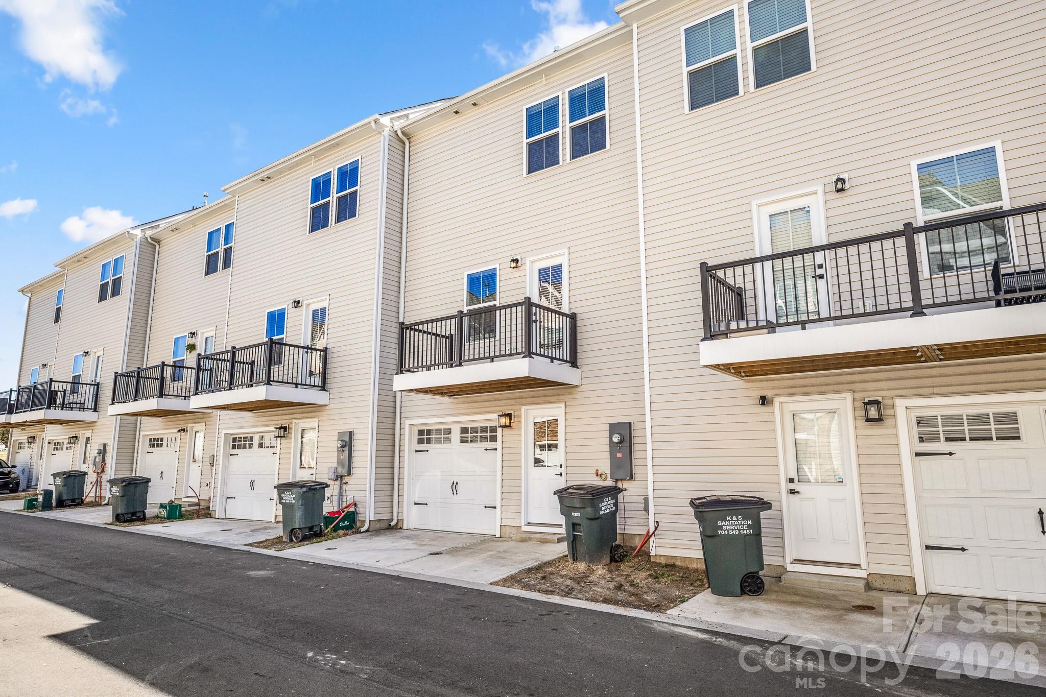 The Towns at Mallard Mills - Residential