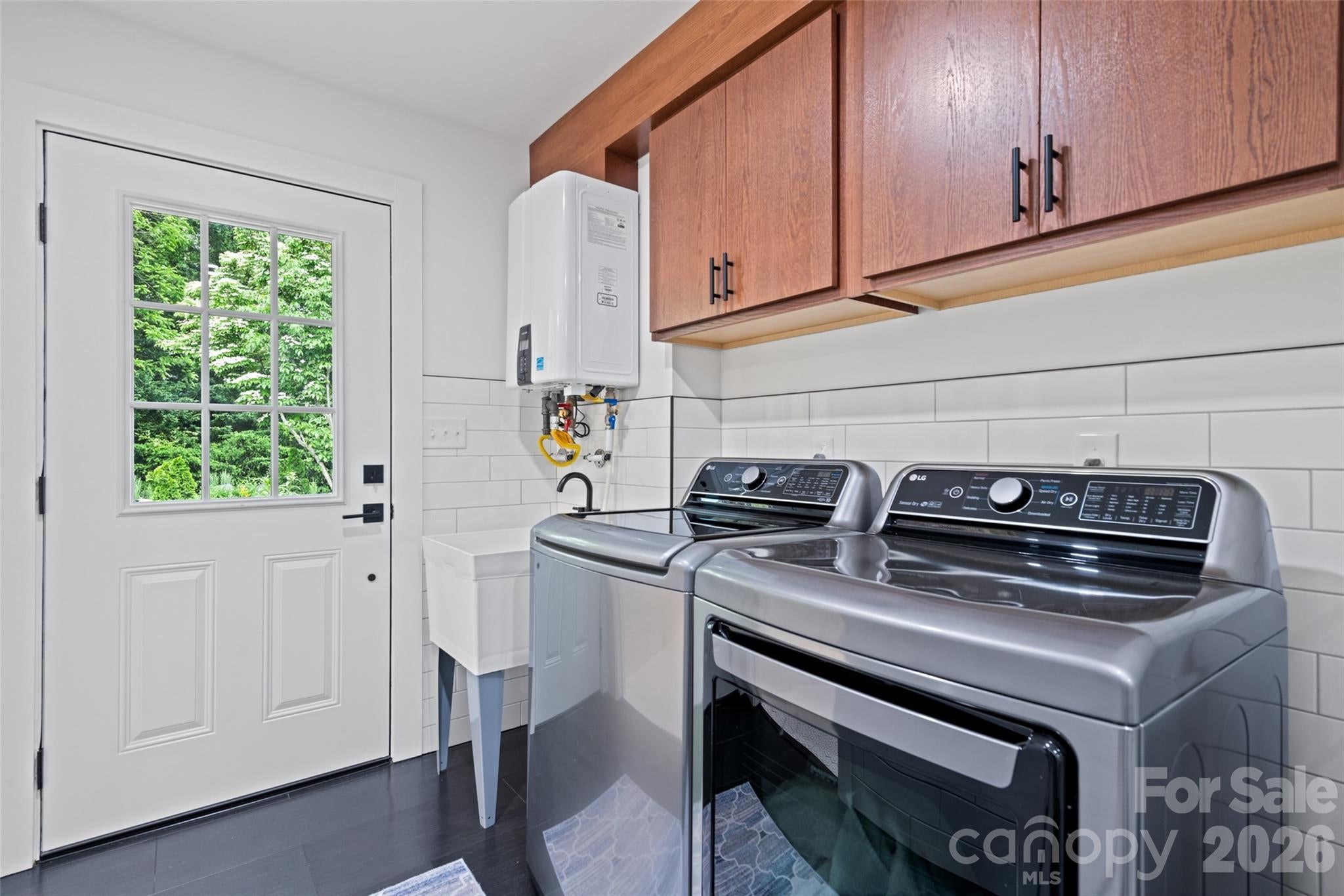 225 Valley View Ter, Waynesville, NC, 28786, USA, 5 Bedrooms Bedrooms, ,4 BathroomsBathrooms,Residential,Active,225 Valley View Ter,4393686