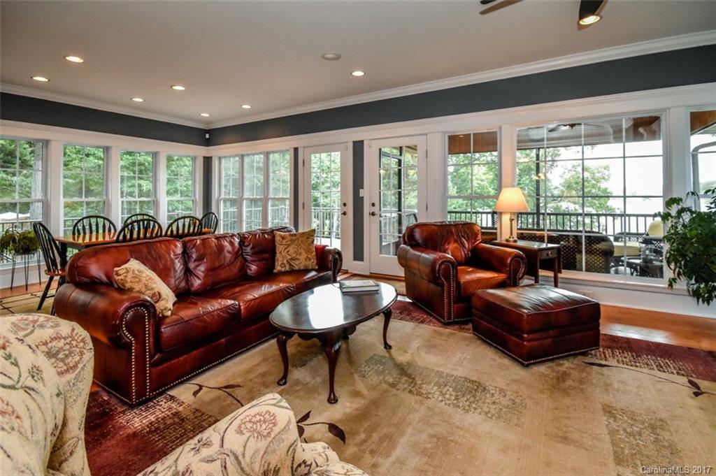 Bay Pointe - Residential