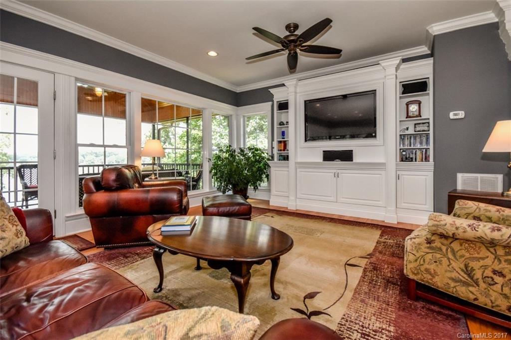 Bay Pointe - Residential