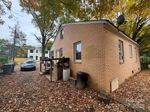 549 W Cama Street Charlotte NC 28217