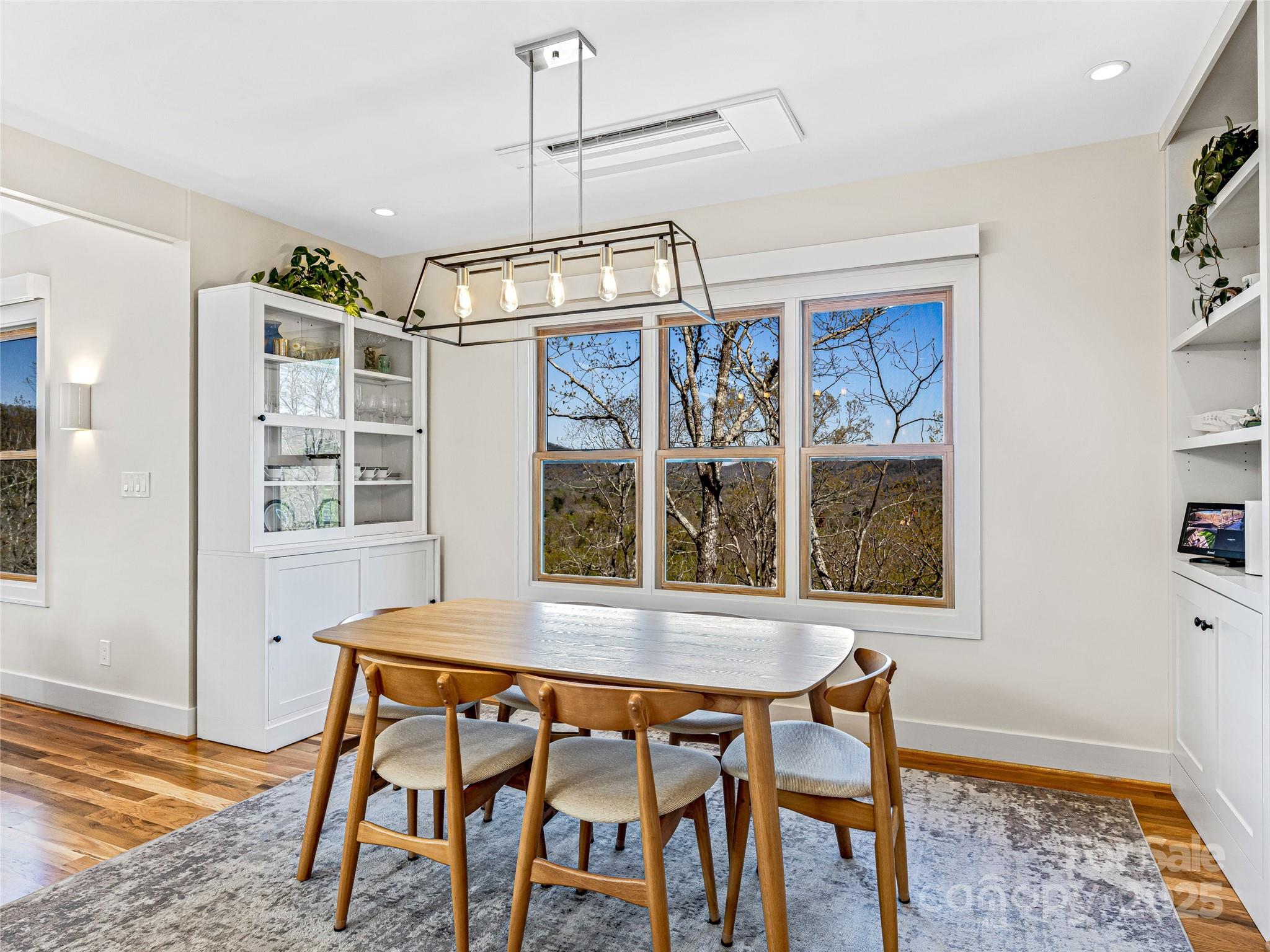 Black Mountain Estates - Residential