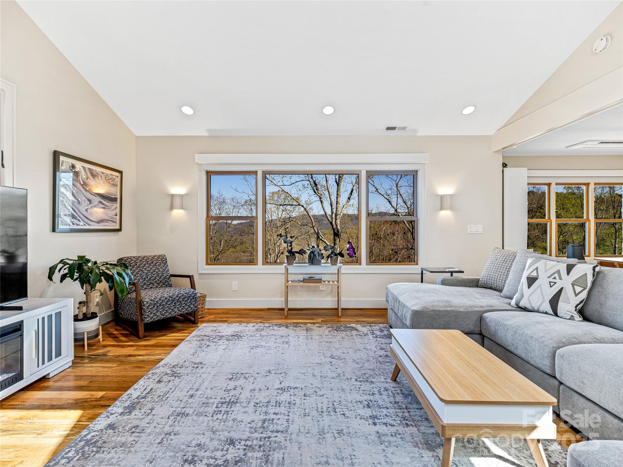 Black Mountain Estates - Residential