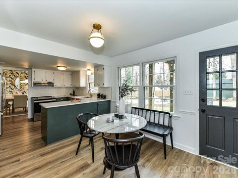 5900 Cabotwood Lane Charlotte NC 28212