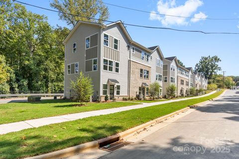 3940 Hager Drive Charlotte NC 28208