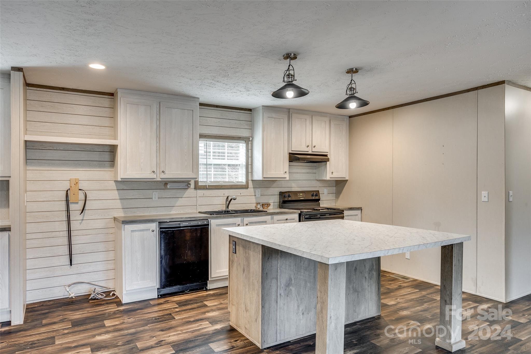 Richmond Acres - Residential