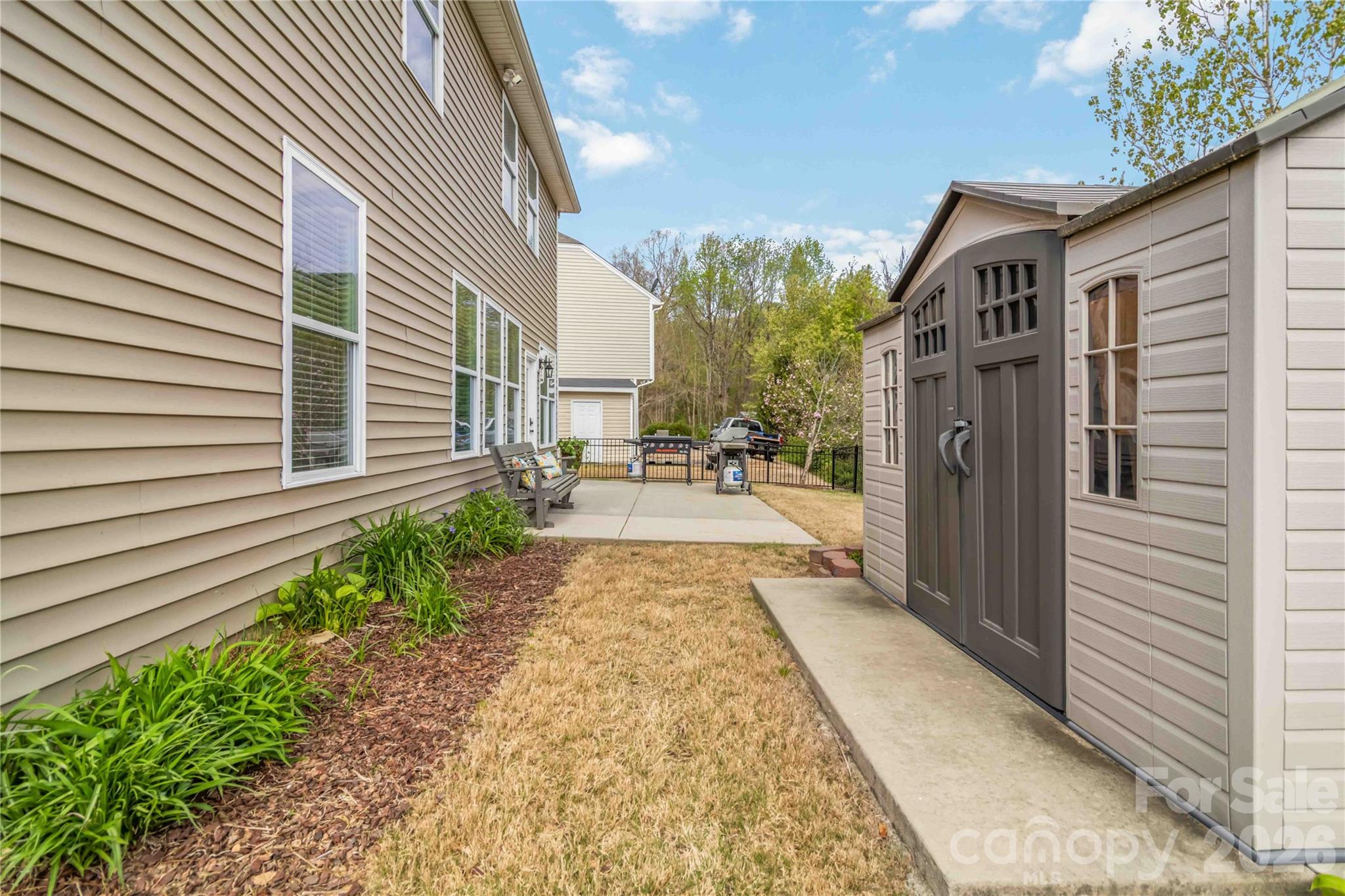 Lakebridge - Residential