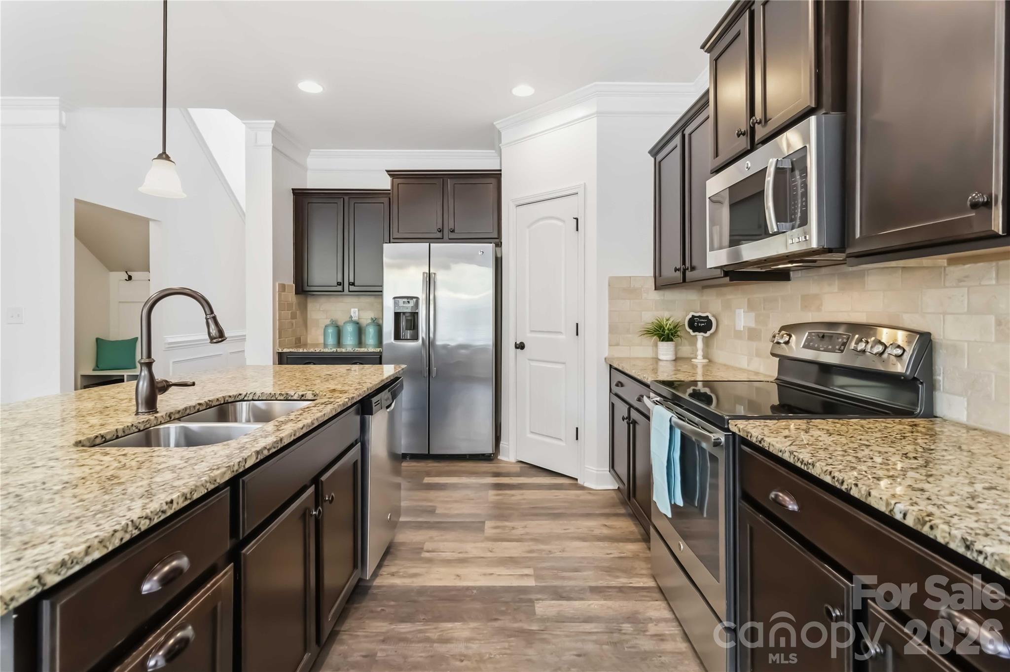 Lakebridge - Residential