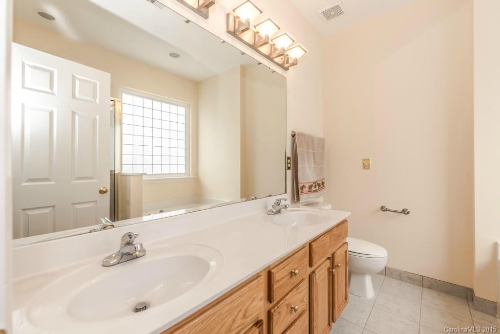 Fairfax Woods - Residential