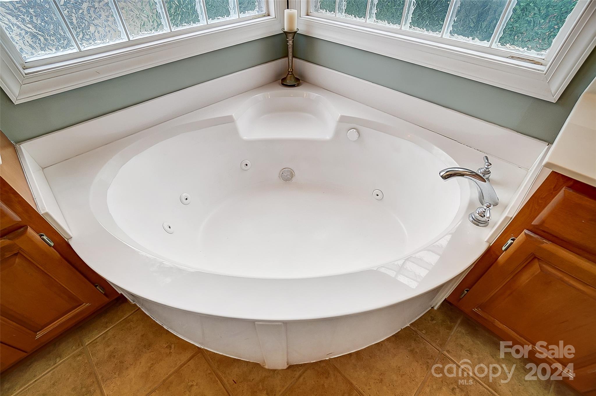 Lake Shore - Residential