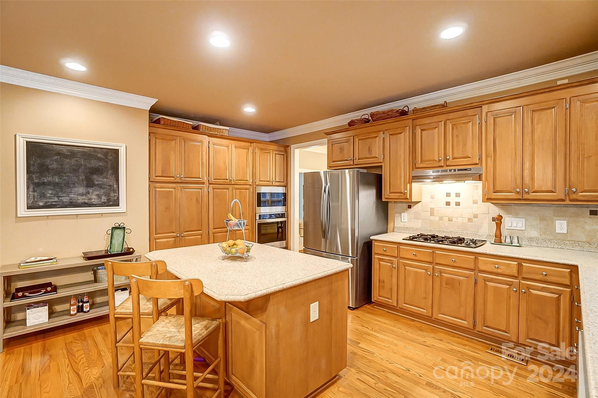 Lake Shore - Residential