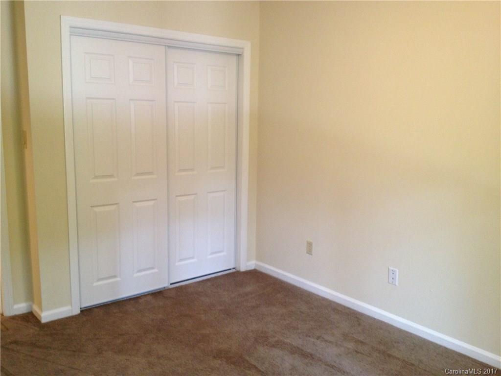 Sharon Lakes - Residential Lease