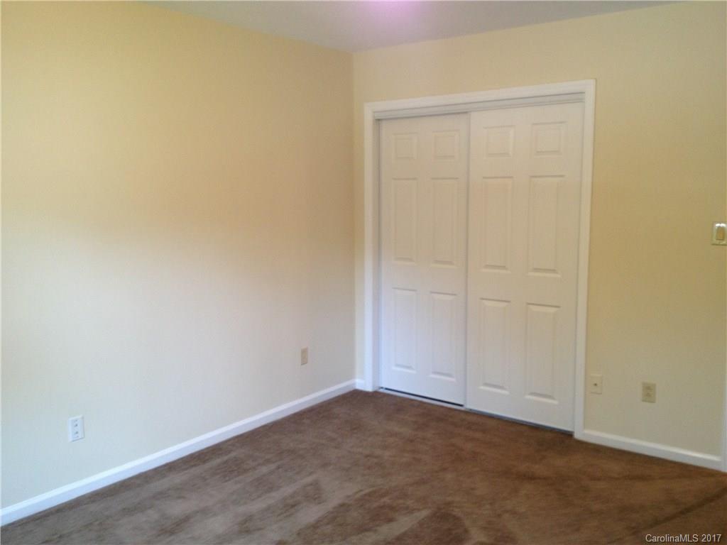 Sharon Lakes - Residential Lease