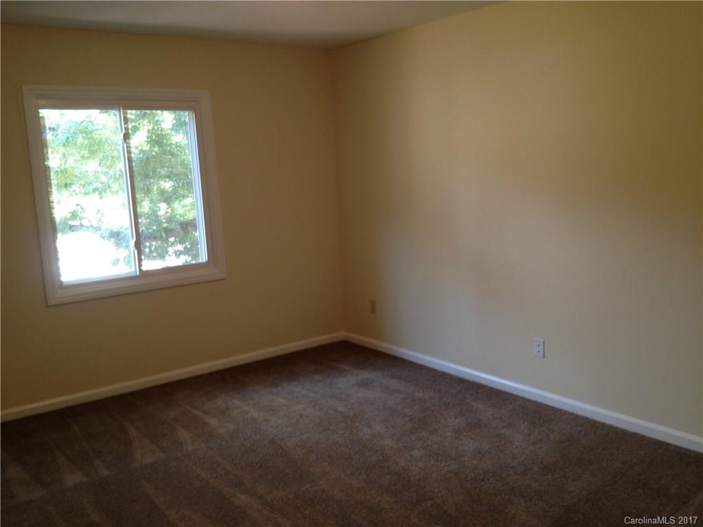 Sharon Lakes - Residential Lease