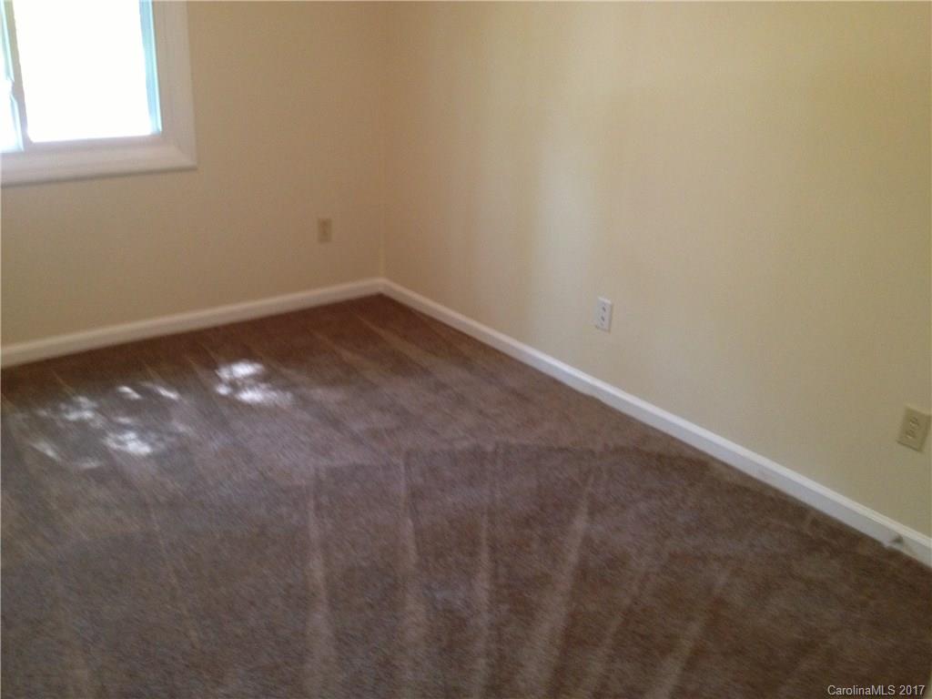 Sharon Lakes - Residential Lease