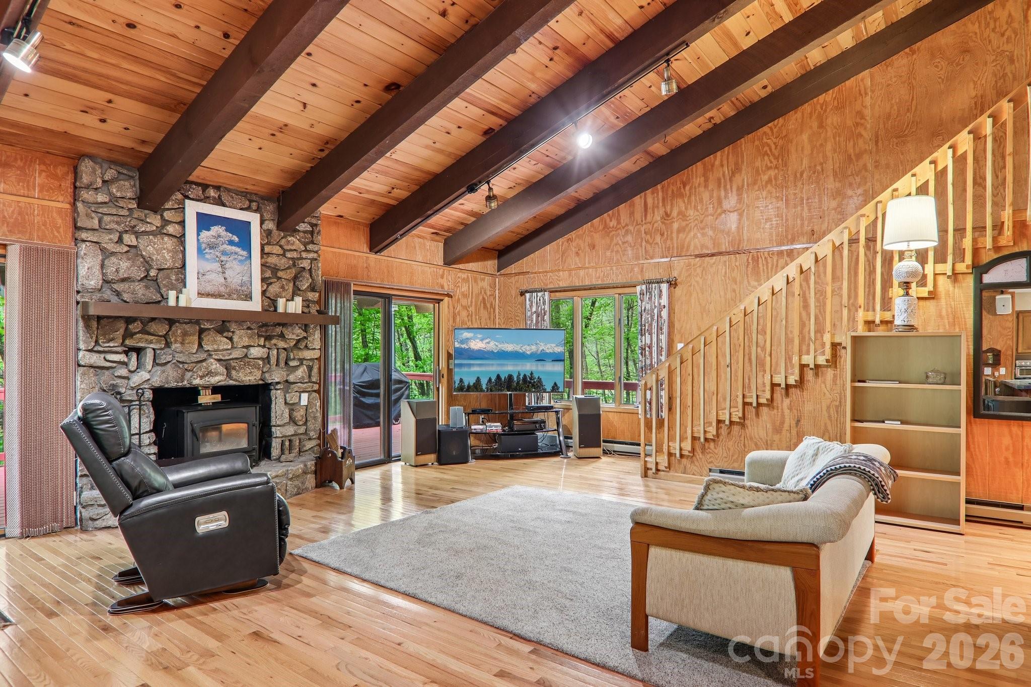 101 Oak Ridge Court