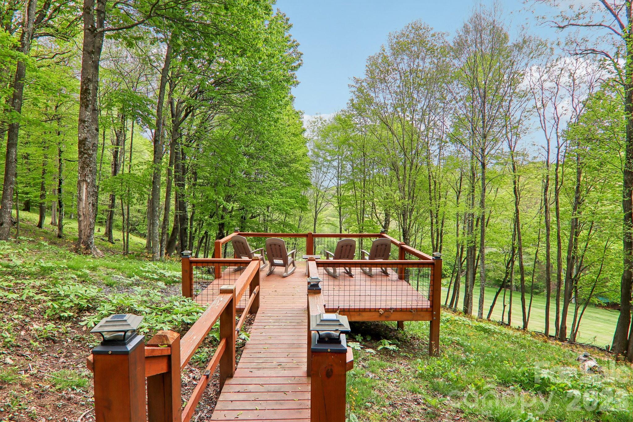 101 Oak Ridge Court