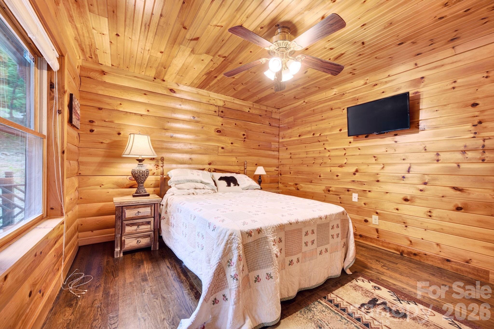 Pinnacle Mountain - Residential