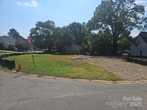 400 greystone Road Charlotte NC 28209