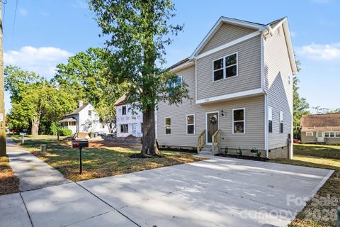 Photo of 121 Buffalo Avenue NW, Concord, NC 28025 (MLS # 4436413)