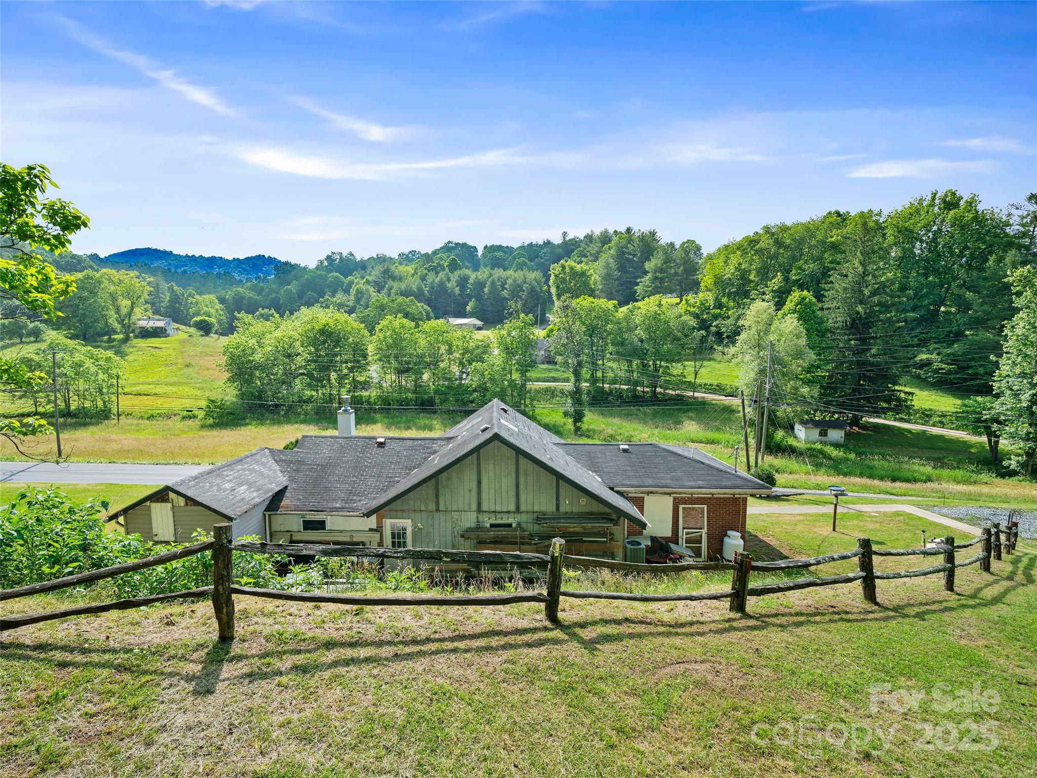 1029 Jacks Creek Road