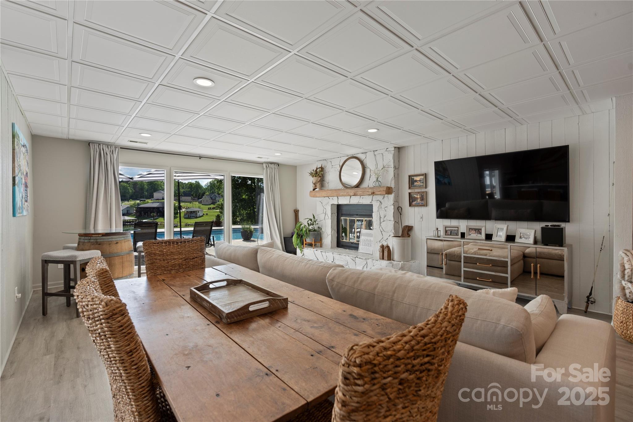 Lakegrove - Residential