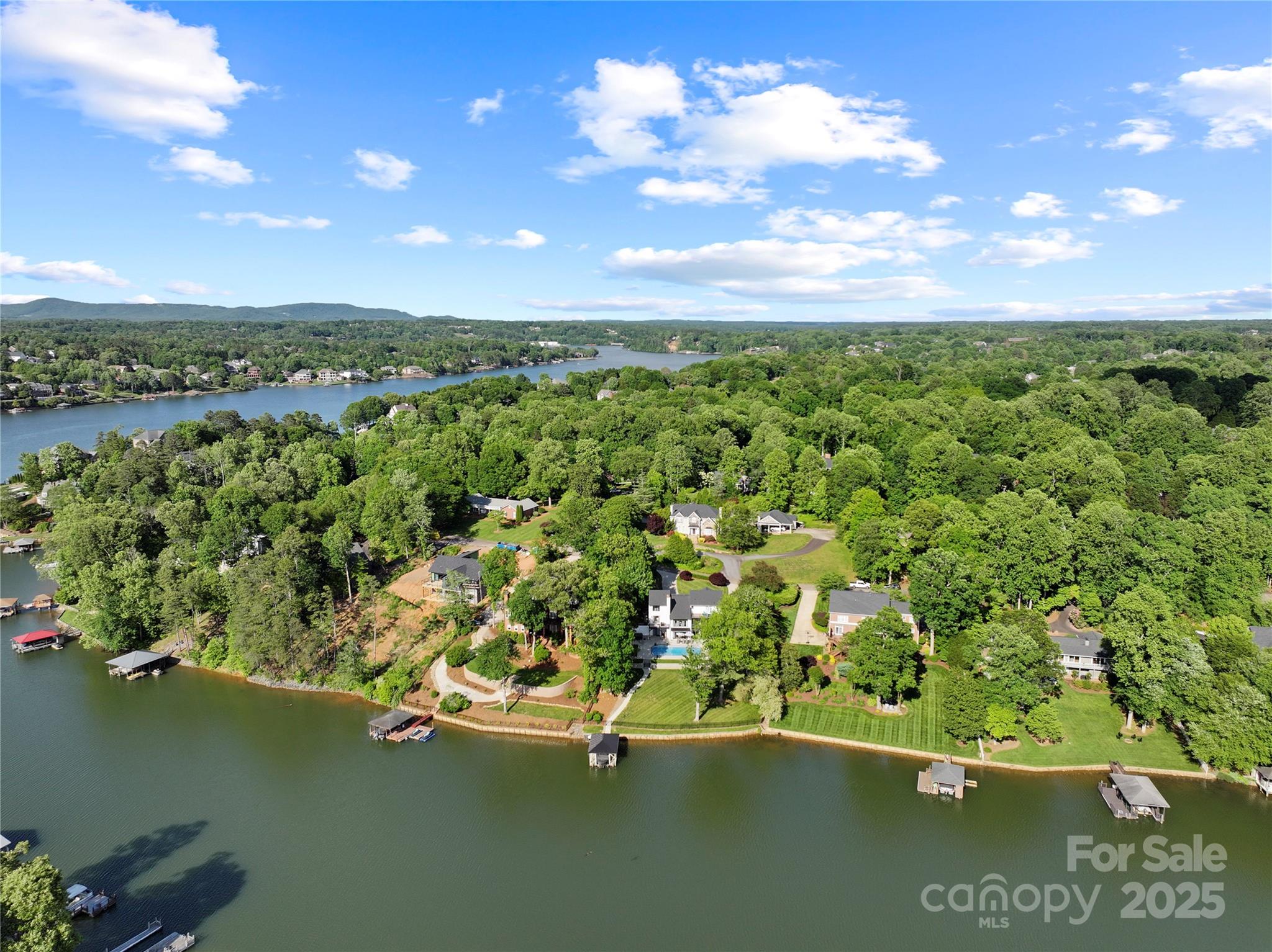 Lakegrove - Residential