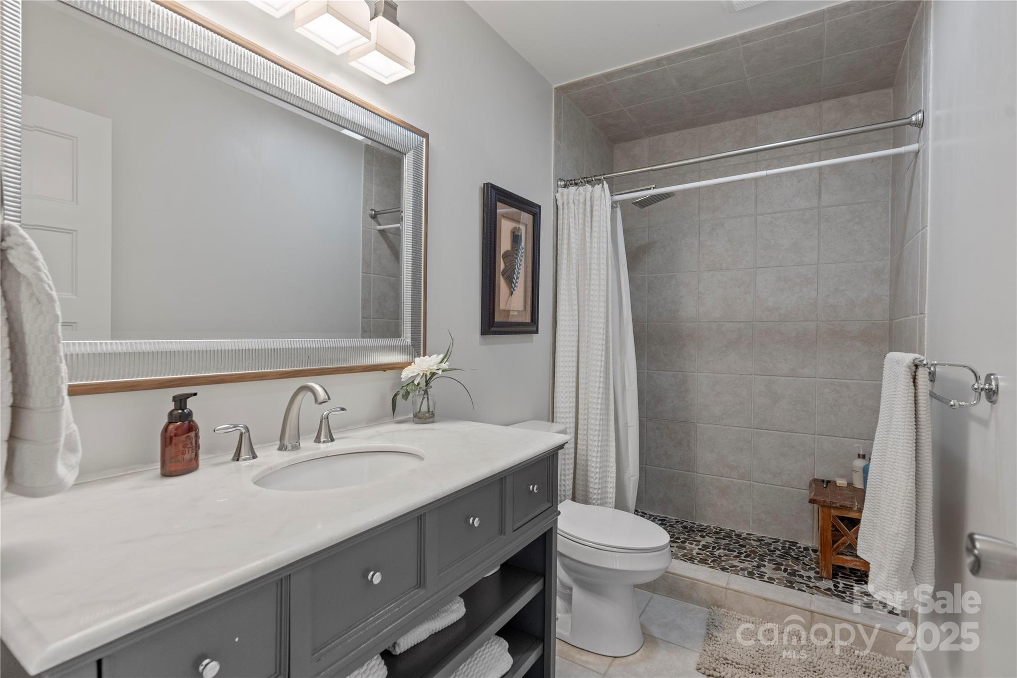 Lakegrove - Residential