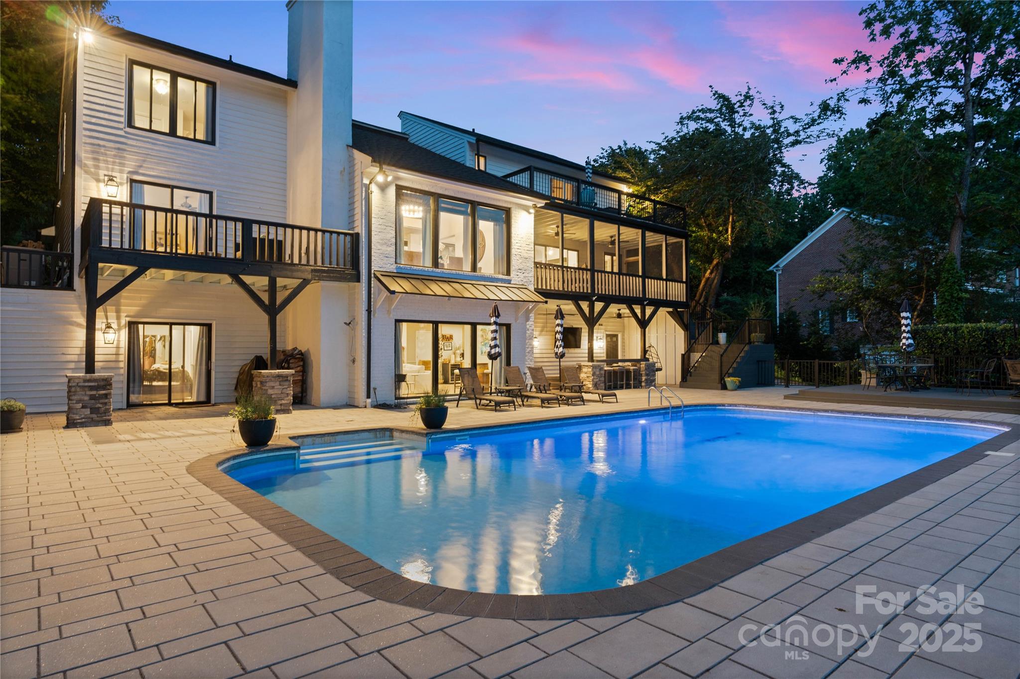 Lakegrove - Residential