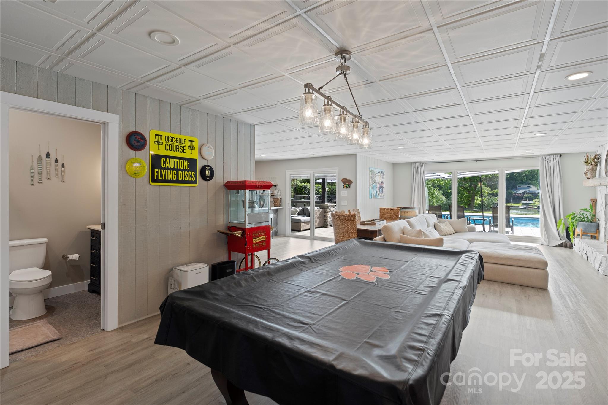 Lakegrove - Residential