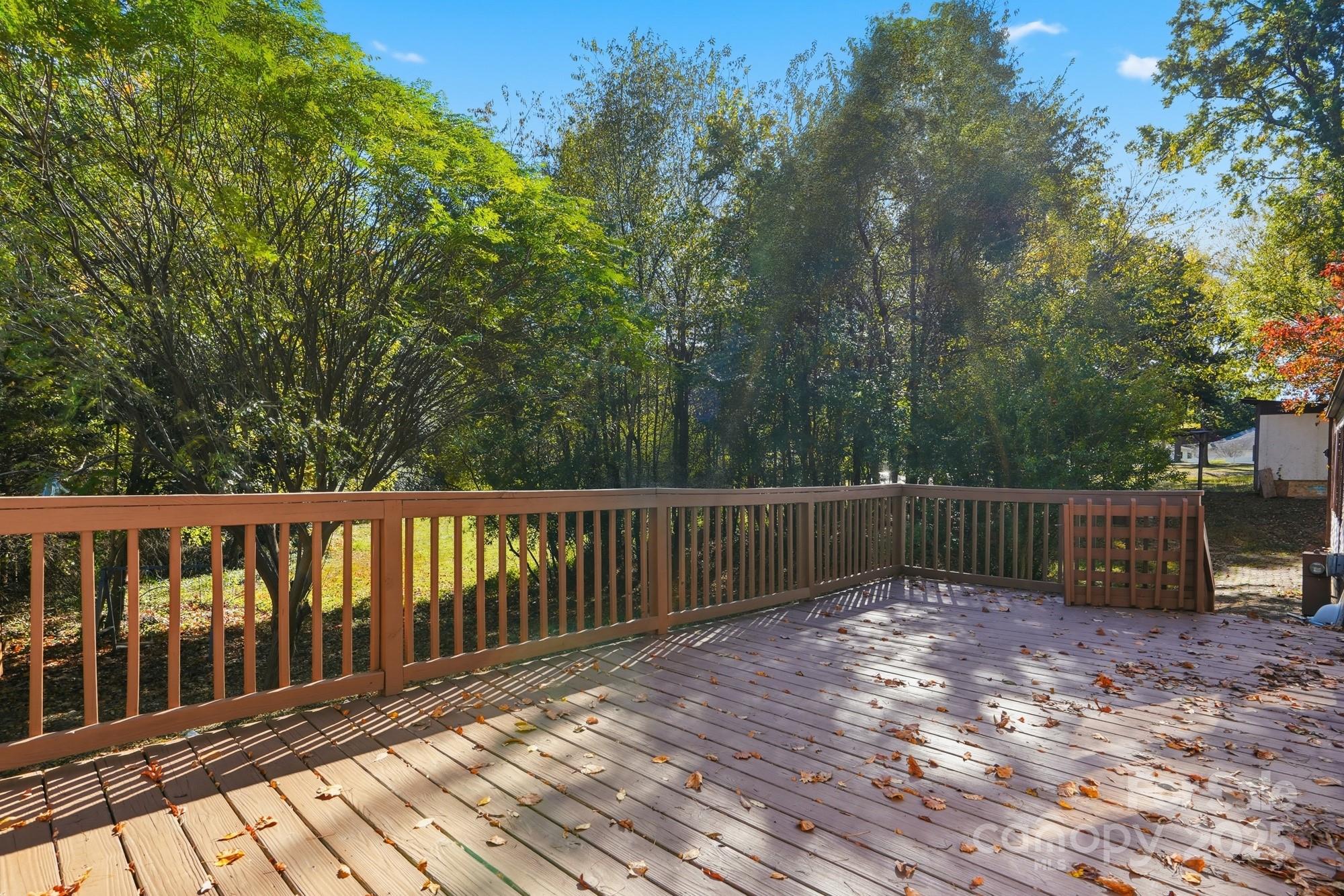 115 Red Bud Place NW