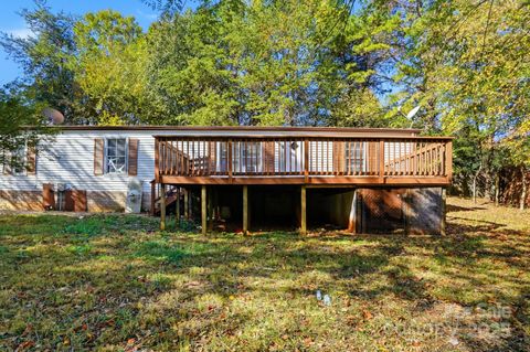 Photo of 115 Red Bud Place NW, Concord, NC 28027 (MLS # 4316822) Photo of 115 Red Bud Place NW, Concord, NC 28027 (MLS # 4316822)