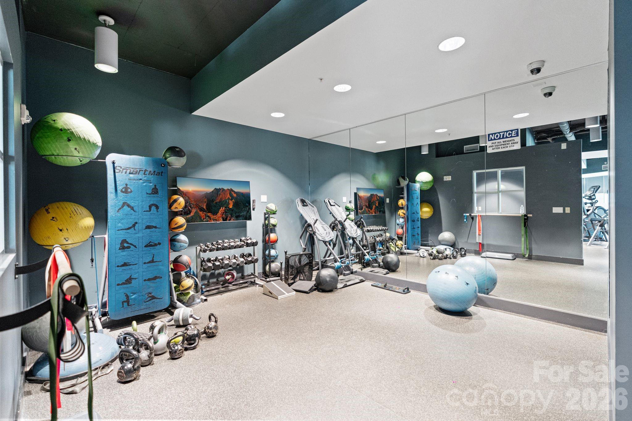 Avenue Condominiums - Residential