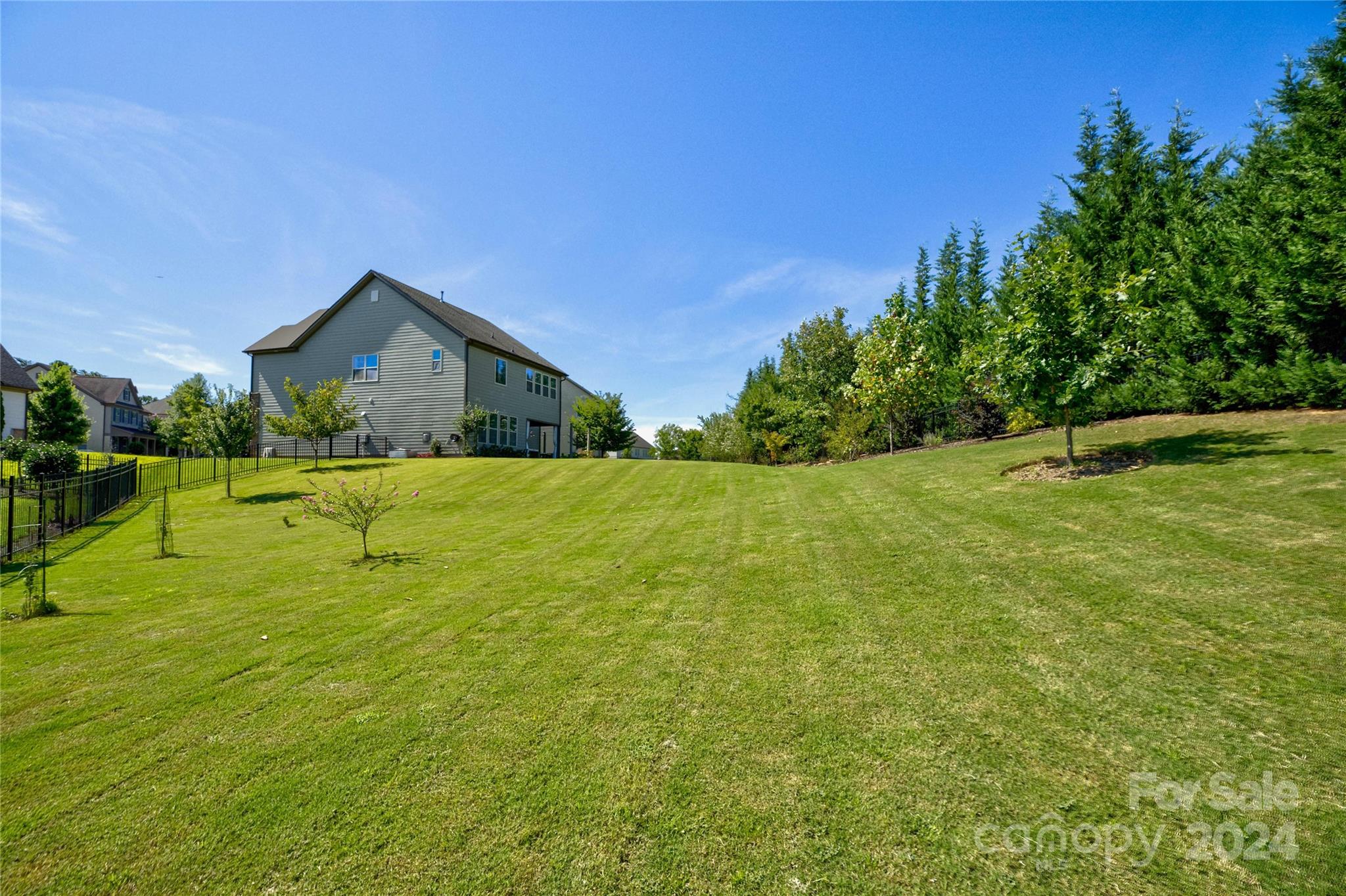 The Palisades - Residential