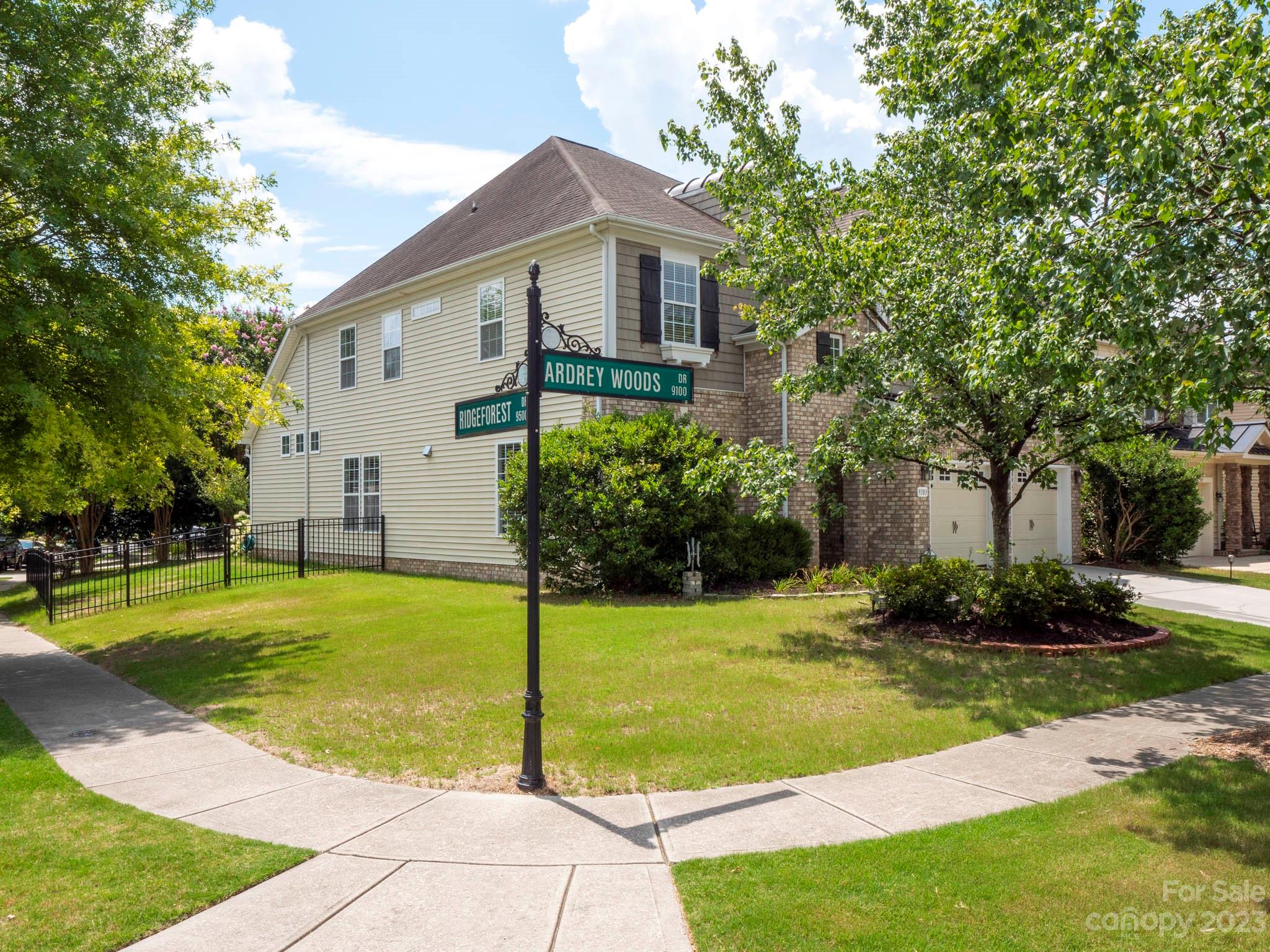 Ardrey Woods - Residential