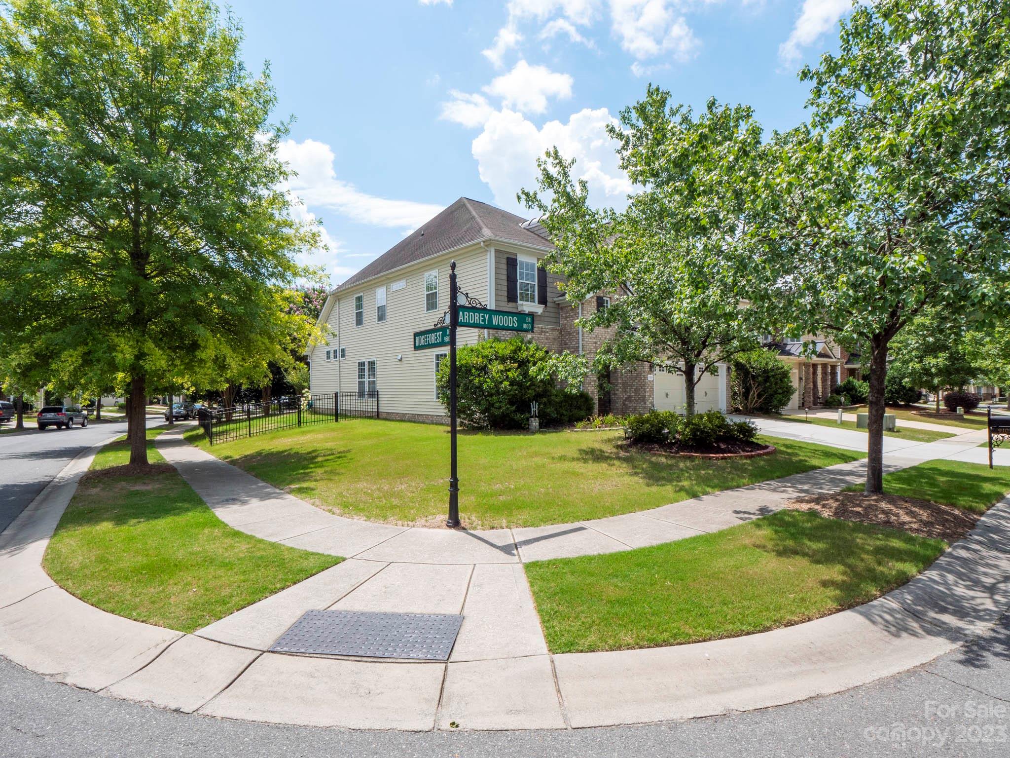 Ardrey Woods - Residential