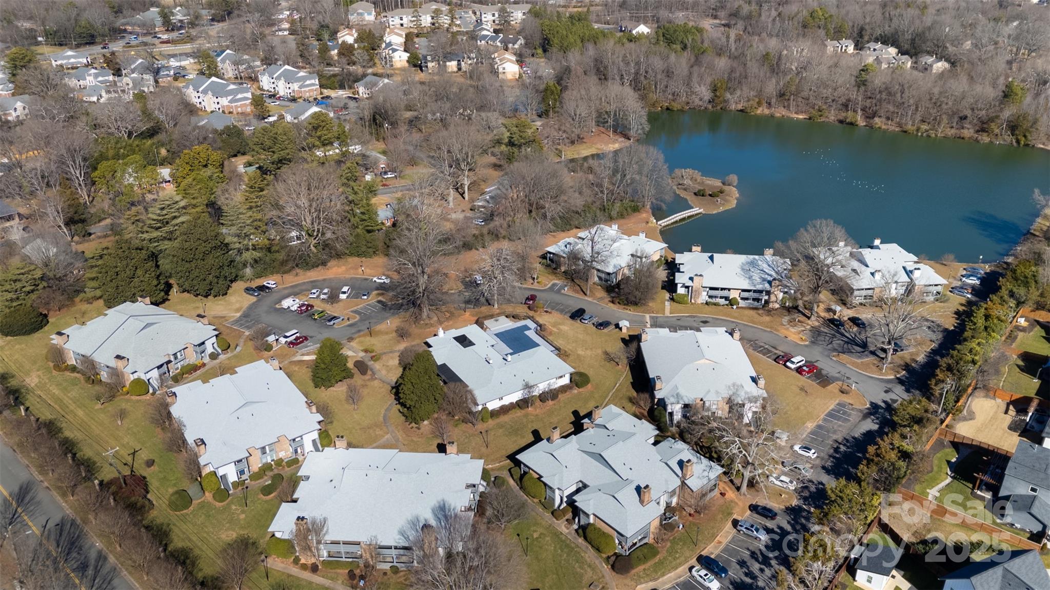 Harris Lake - Residential