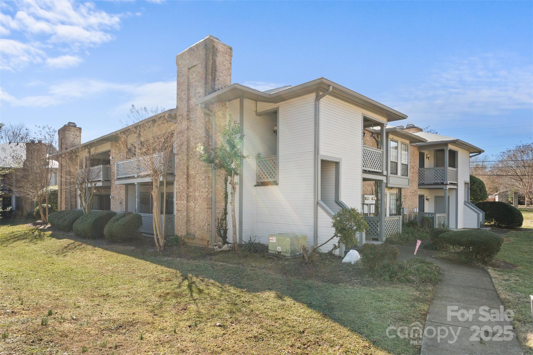 Harris Lake - Residential