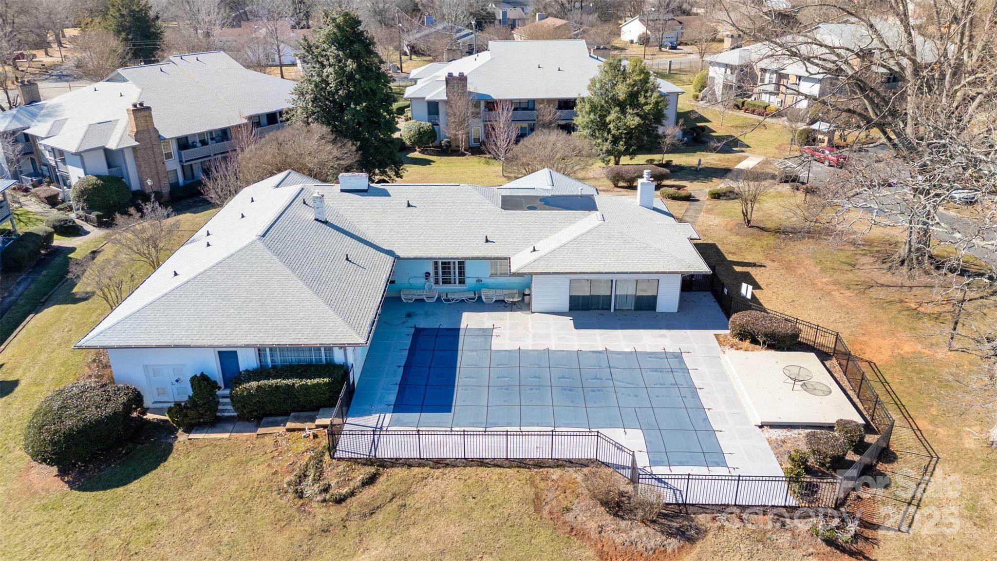 Harris Lake - Residential