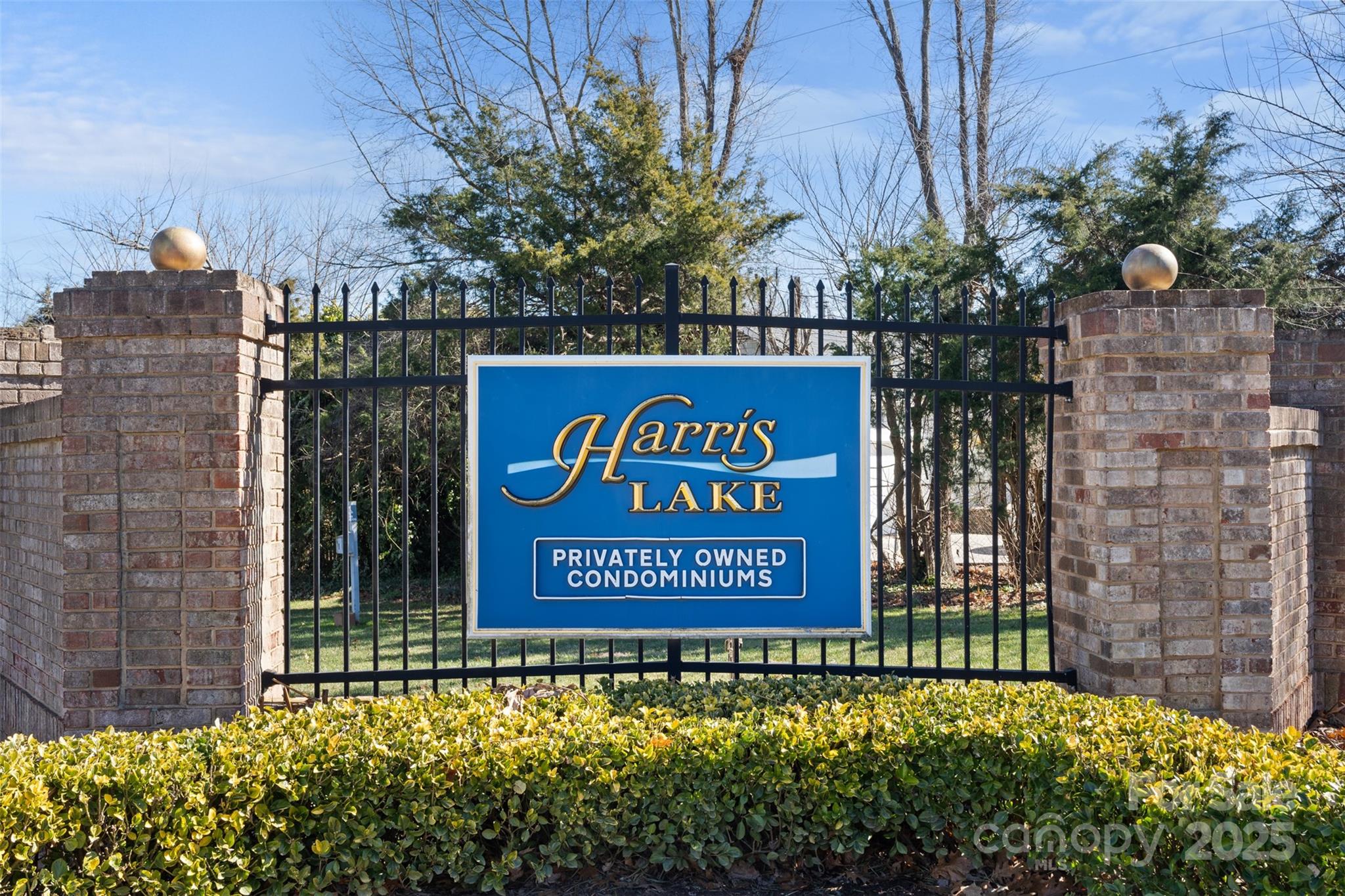 Harris Lake - Residential