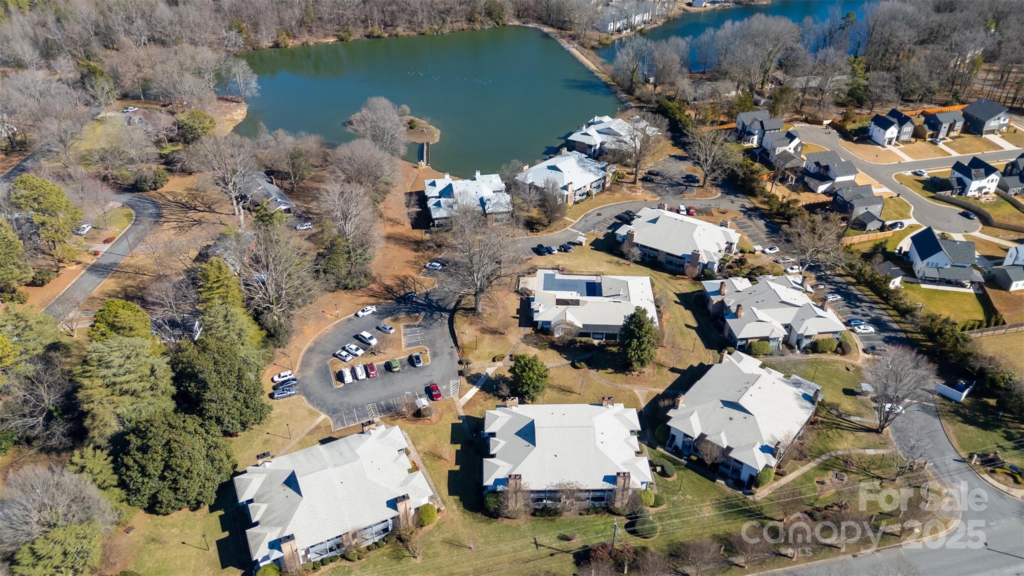 Harris Lake - Residential