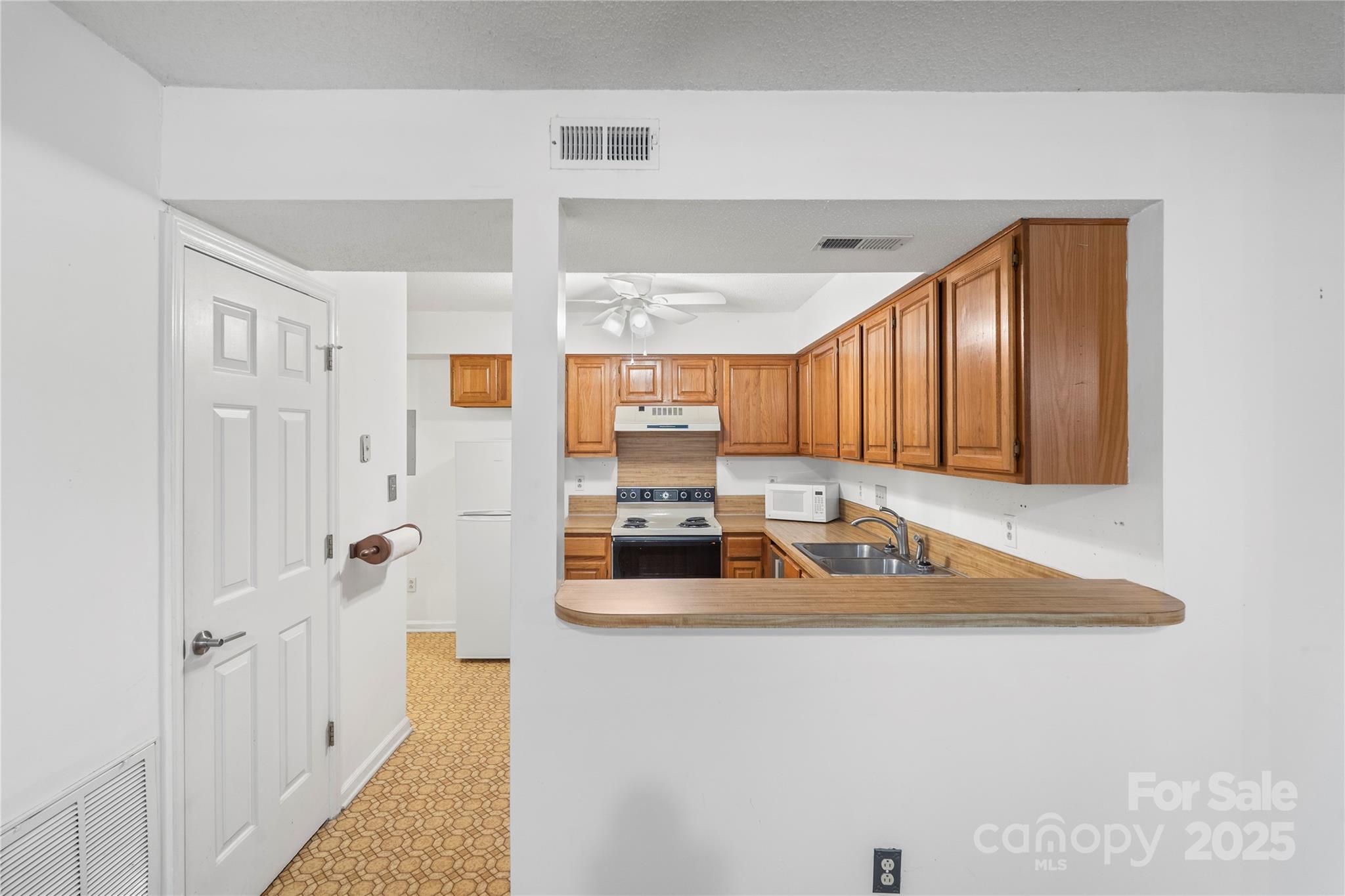 Harris Lake - Residential