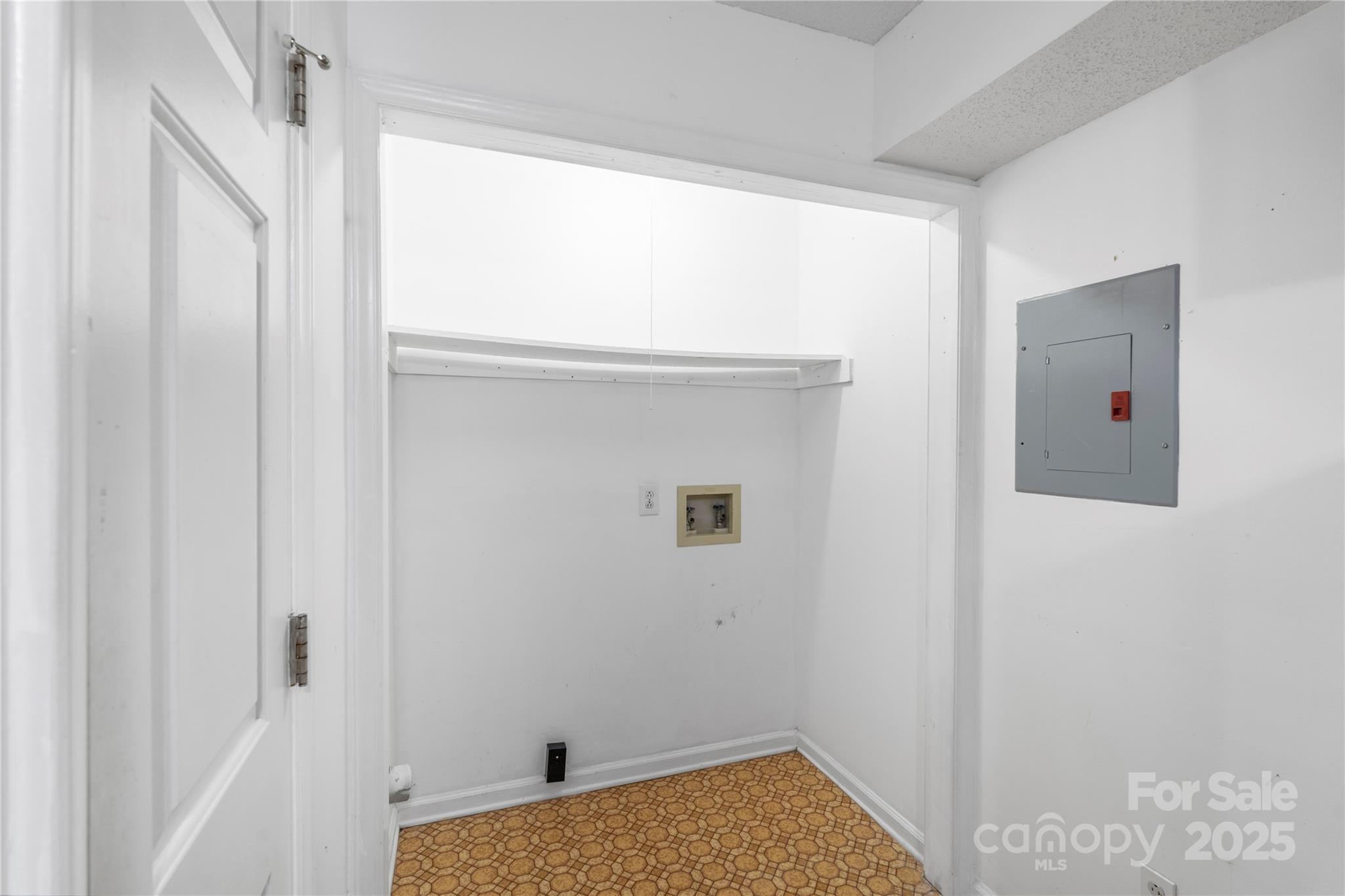 Harris Lake - Residential