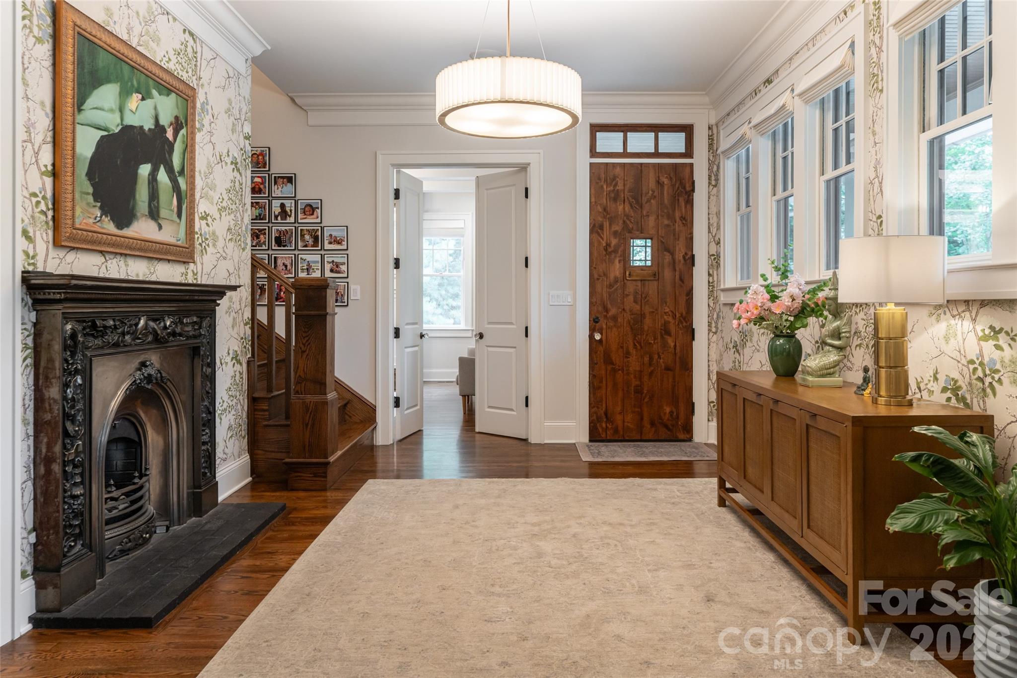 242 Racquet Club Road