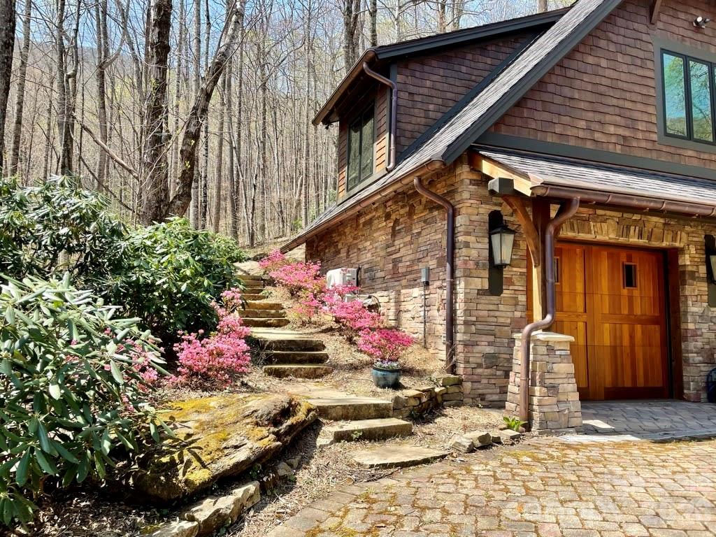 Laurel Ridge - Residential