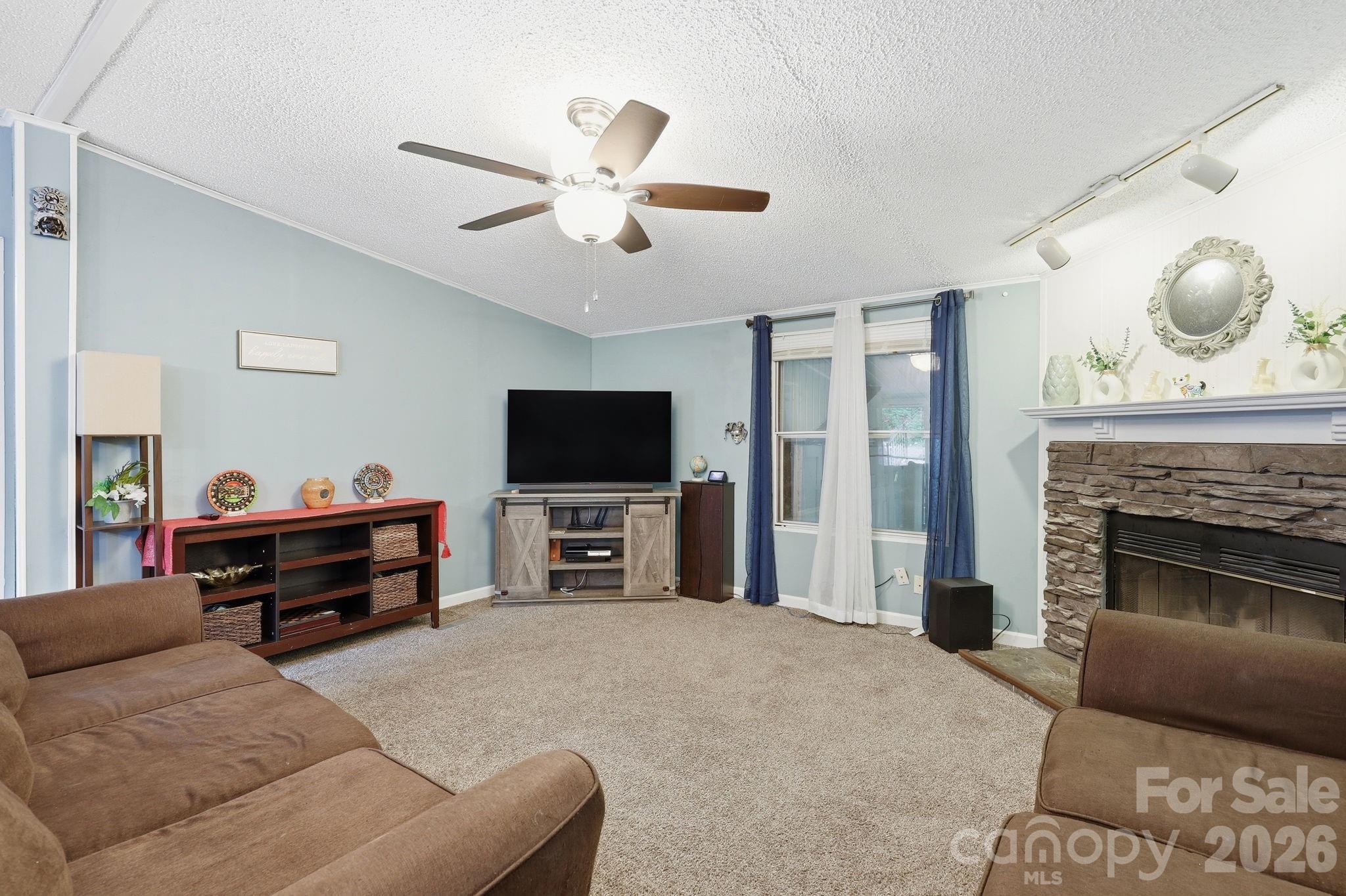 405 Gray Court