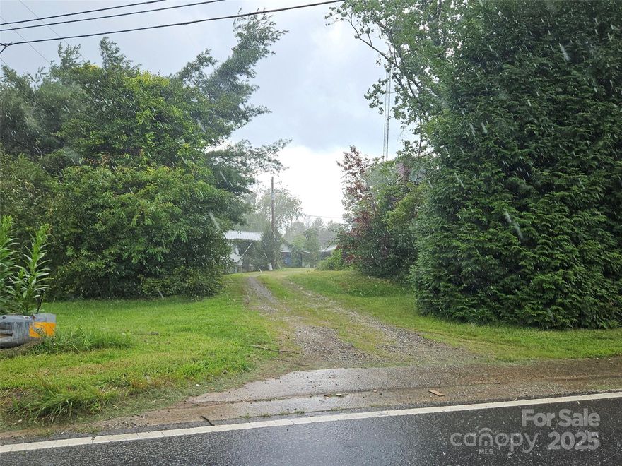 LISTED WHEN SOLD. One of Mills River's most sought after retail sites located at the intersection of NC 191 (Haywood Rd) and NC 280 (Boylston Hwy). Best suited for pharmacy, QSR, retail box, mixed-use, etc.- multiple points of access from two major highways! Small creek crosses the rear of site, public sewer on site; fiber optic easement parallels the creek. Value is in the land! High visibility, strong traffic counts, fronts two major arteries! Watershed III regulations apply, zoned MR-GB. Call agent for showings- tenant occupied. Strong growth, high visibility! A new Publix S/C developing up the road along NC 280/191. By appointment only!