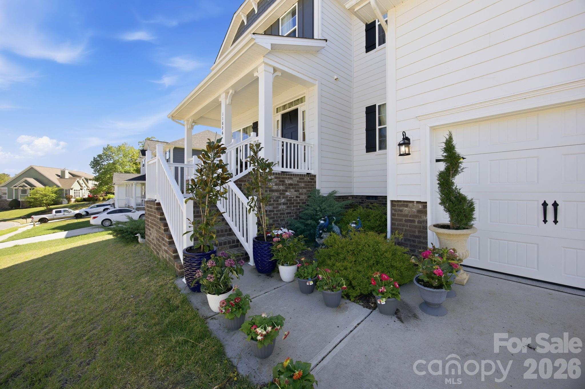 11836 Glenwood Drive