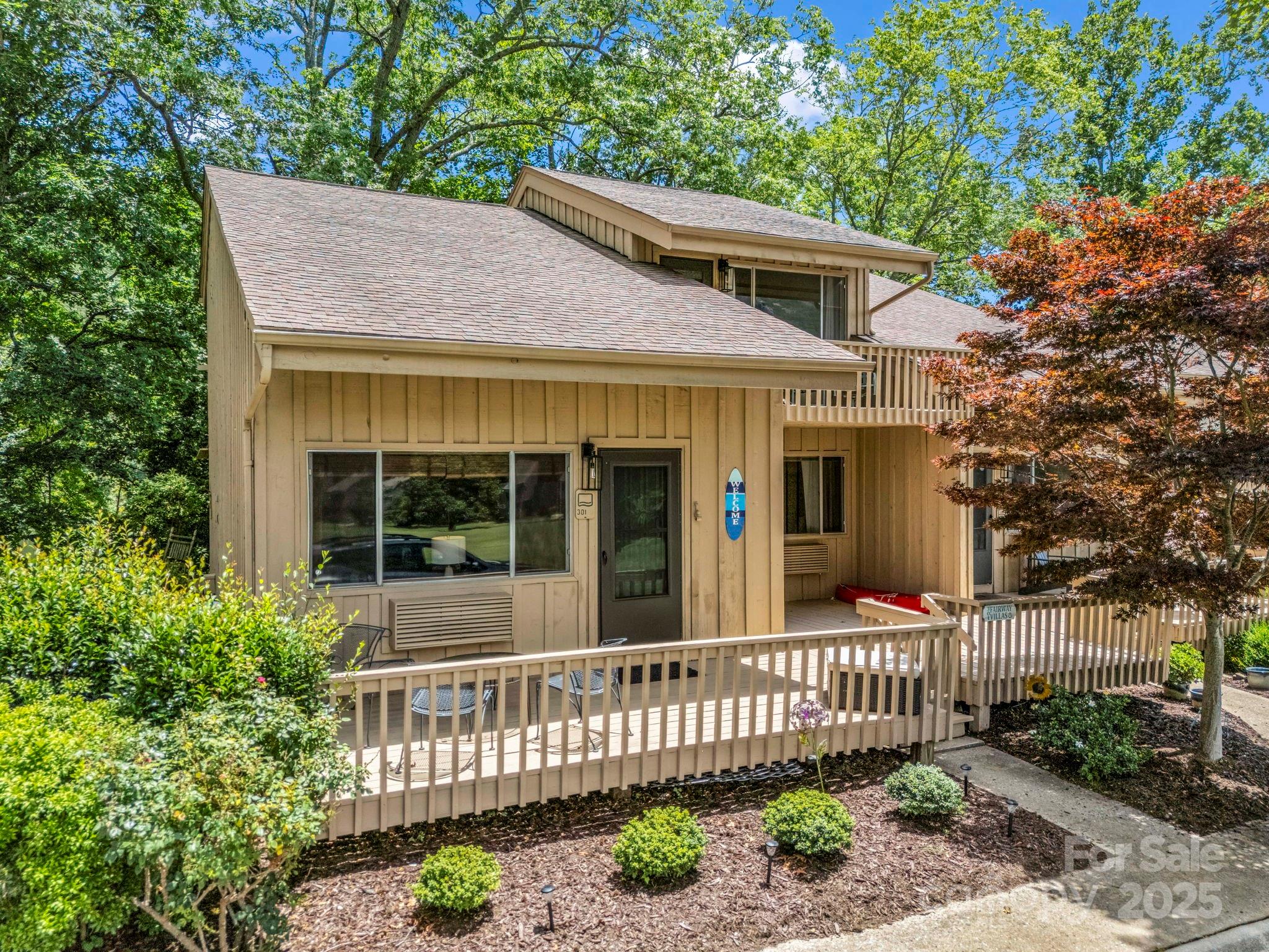 140 West Lake Drive 301